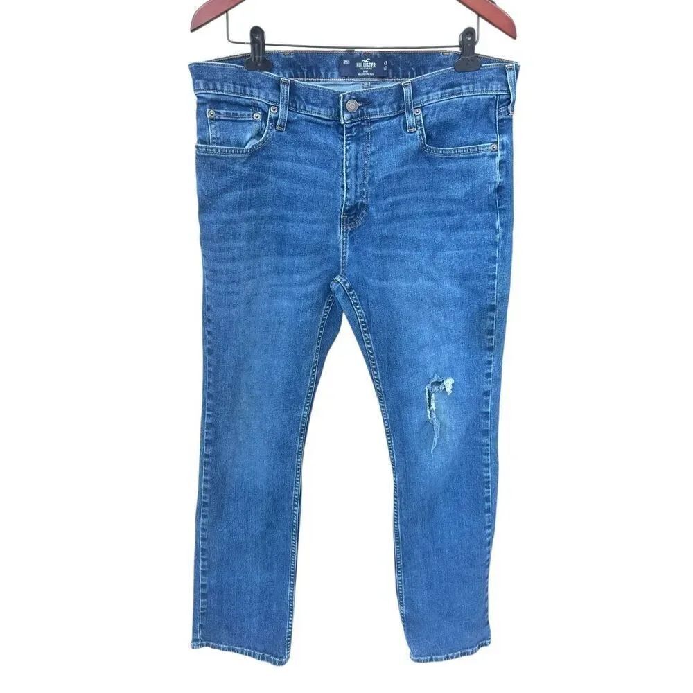 Hollister men’s 36x32 boot cut distressed demin blue jeans